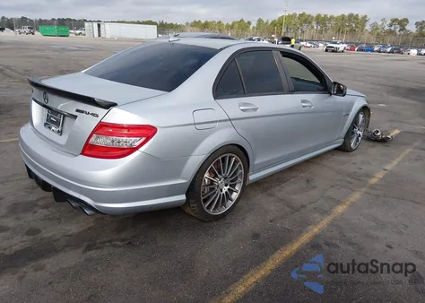 2011 Mercedes-Benz C 63 Amg из США, поврежденный, VIN WDDGF7HB7BF548692